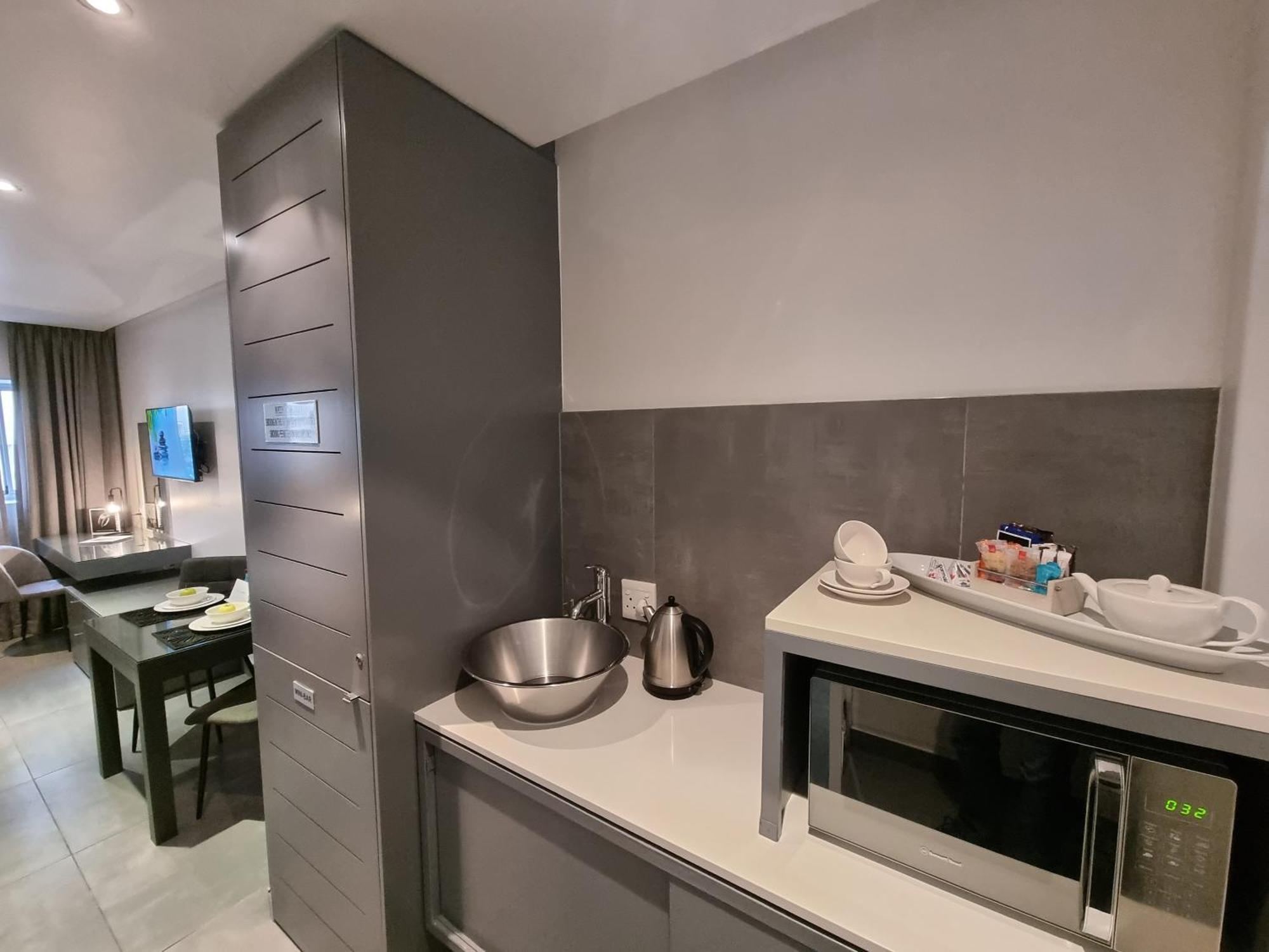 Atlantic Affair Boutique Hotel 4*